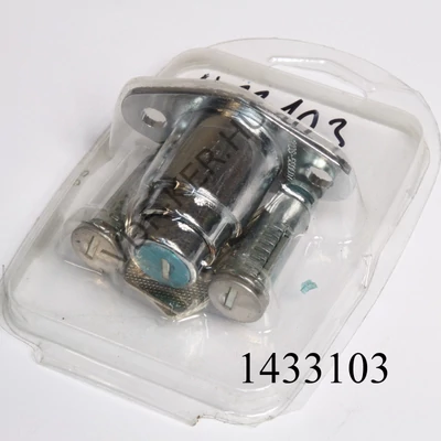 Csomagtérzár Lada 2103 +ajtózárbetétek