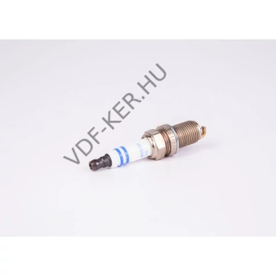 Gyújtógyertya FR7KI332S Bosch SUZUKI Ignis db-os 0242236571 platina-iridium